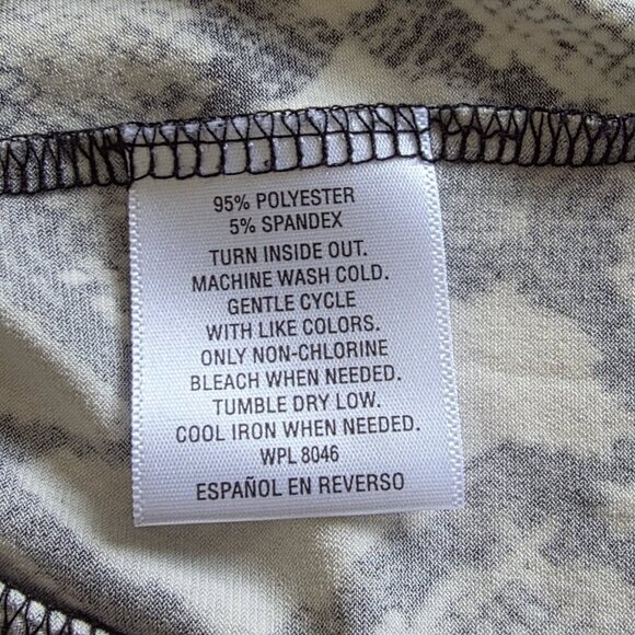 JM Collection Tunic Top Women M Multicolor 3/4 Sleeve V Neck Geo Snake Print 90s - Picture 9 of 14